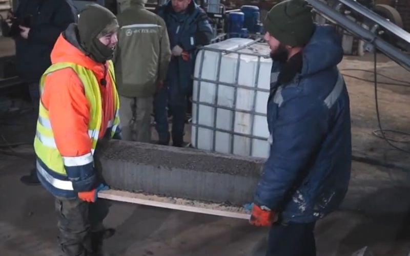 Новый завод сможет обеспечить бордюрами и тротуарной плиткой Усть-Омчуг и округа Магаданской области